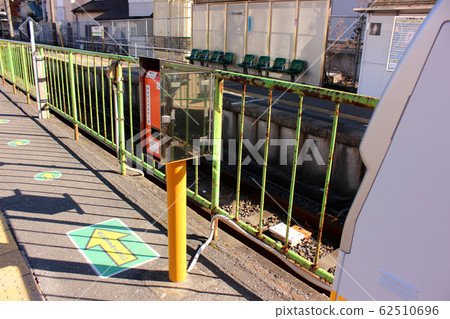 Platform of Narita Line Higashiabiko Station (3) Platform of Narita Line Higashiabiko Station (3) 62510696
