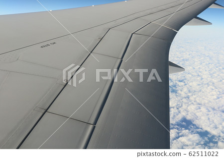 Wing 62511022