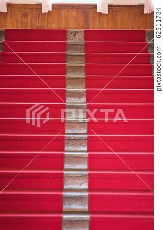 紅地毯樓梯 62511784