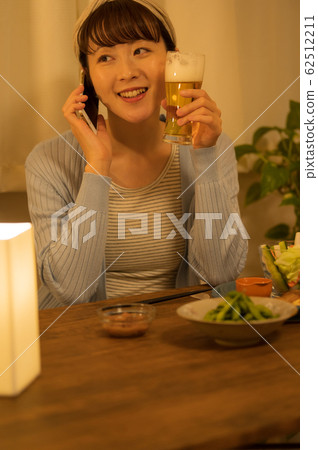 Night Women Lifestyle 62512211