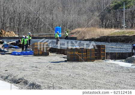 建築施工現場 建築施工現場 62512416