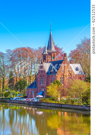 Minnewater lake, Bruges, Belgium 62512535
