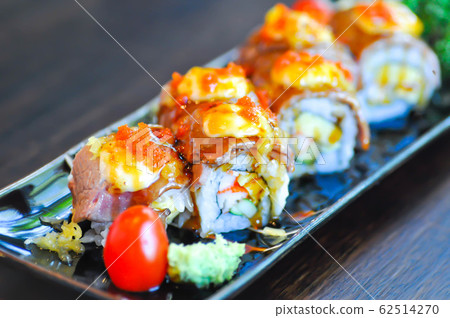 Japanese roll, maki or beef roll 62514270