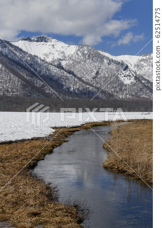 Shimo-no-Ohori河和富士山 62514775