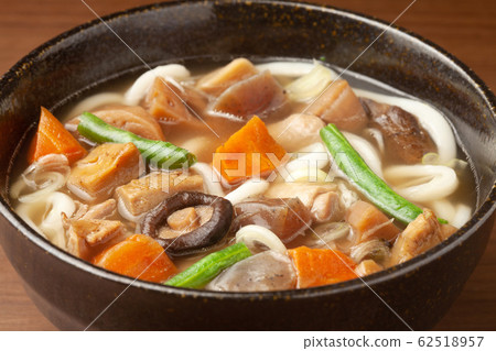 Chikuzen-ni udon 62518957