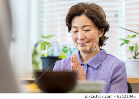資深夫婦膳食場面 62521040