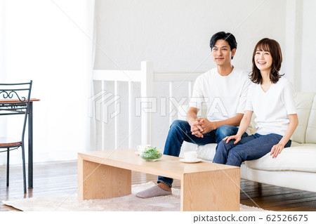 Couple / Family / Couple / Living / Lifestyle 62526675