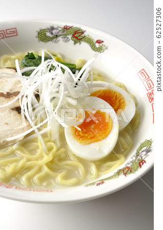 Chicken white ramen 62527306