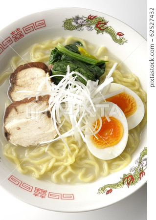 Chicken white ramen Chicken white ramen 62527432