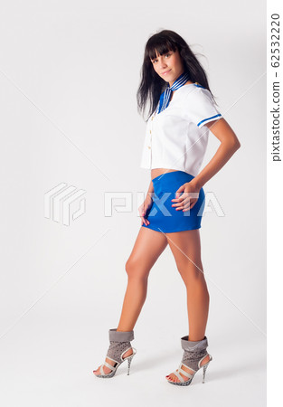 Young beautiful air hostess 62532220