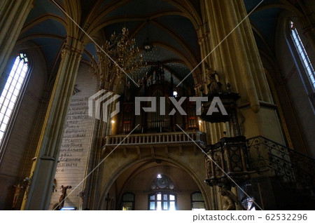 Zagreb Cathedral 62532296
