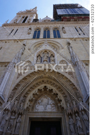Zagreb Cathedral 62532310