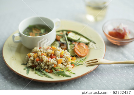 Brown rice One plate dish Brown rice One plate dish 62532427