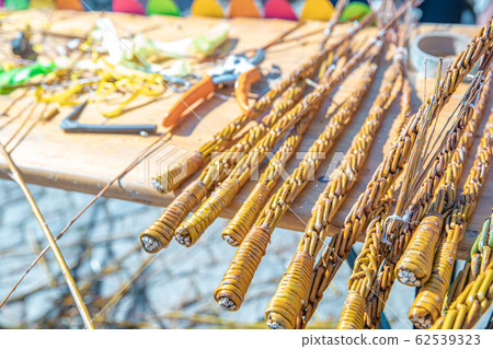 production and sale of Easter whips on the markets 62539323