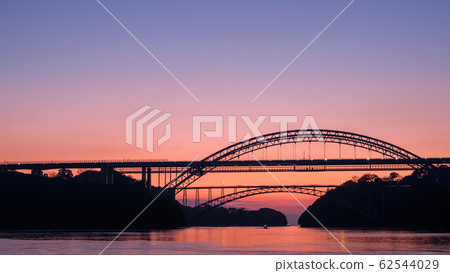 西海大橋的黎明 62544029