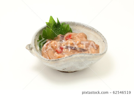 自製魷魚加鹽，無添加劑，白色背景 62546519