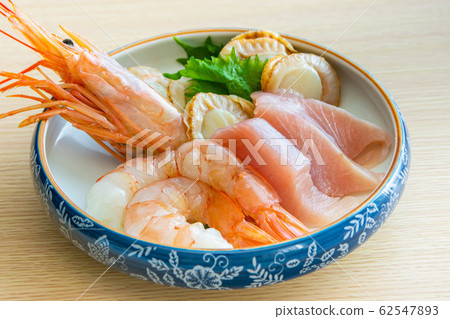 Assorted sashimi platter Assorted sashimi platter 62547893