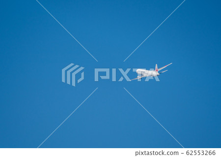 Airplane taking off @ Itami Airport Airplane taking off @ Itami Airport 62553266