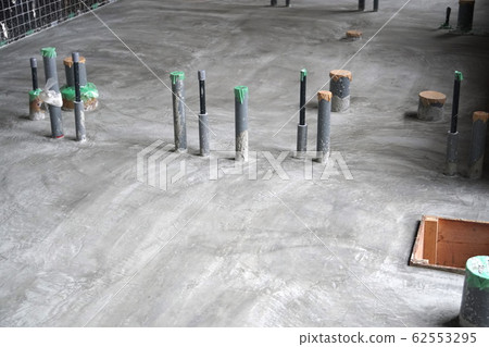 Underfloor piping around water Underfloor piping around water 62553295