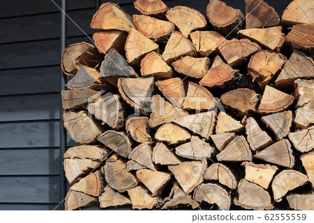 Firewood stock 62555559