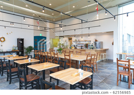 Cafe Cafe 62556985
