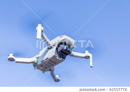 無人機翱翔藍天 MAVIC mini 無人機翱翔藍天 MAVIC mini 62557778