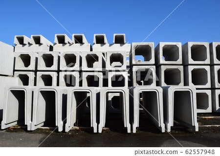 Concrete products loaded Concrete products loaded 62557948