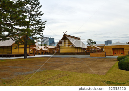 靈和皇帝的加冕禮的舞台``大安谷'' 靈和皇帝的加冕禮的舞台``大安谷'' 62558220