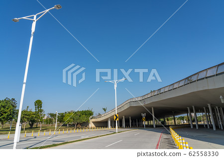 台中市蘇州柳貿易園台中中央公園，台灣第二大公園台中 62558330