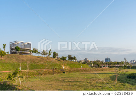 台中市蘇州柳貿易園台中中央公園,台灣第二大公園台中 台中市蘇州柳貿易園台中中央公園,台灣第二大公園台中 62558429