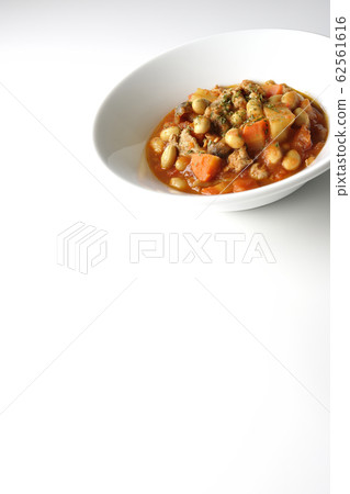 Pork and beans 62561616