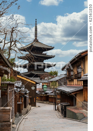 京都東山區北山八坂寶塔和城市景觀 京都東山區北山八坂寶塔和城市景觀 62561850