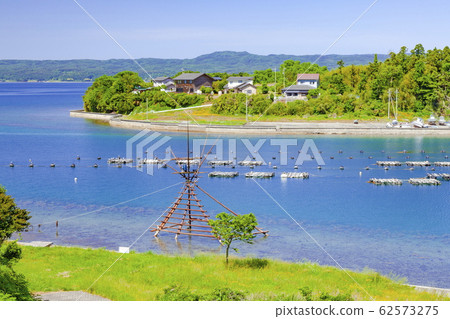 Japan's oldest fishing method, scenery with waiting and shaking, in Anamizu-cho, Hoju-gun, Ishikawa Prefecture 62573275