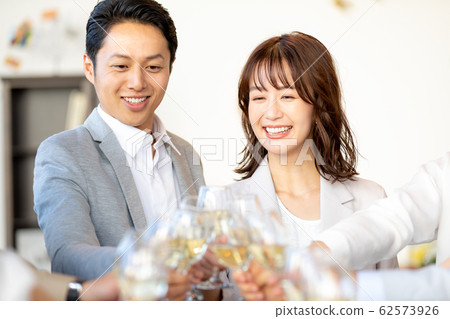 Party Party 62573926