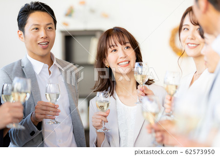 Party Party 62573950