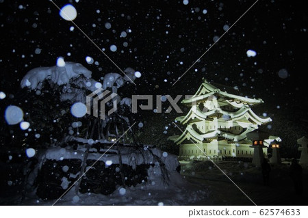 Hirosaki Castle Snow Lantern Festival 62574633