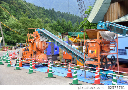 Mortar and concrete spraying machine 62577761