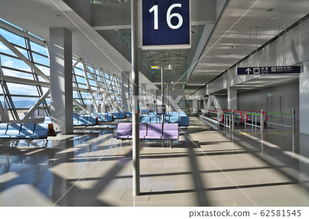 [Kansai International Airport Departure Lobby] Senshu Airport North, Izumisano City, Osaka Prefecture 62581545