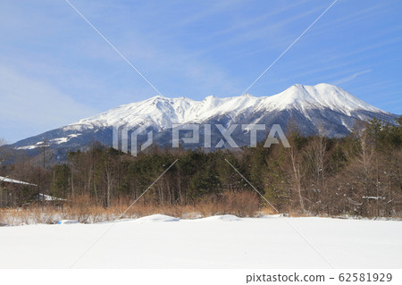 冬天從Kaita Kogen看到的三嶽山 冬天從Kaita Kogen看到的三嶽山 62581929