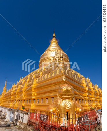 Myanmar_Shwezigon Pagoda 62584451