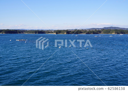 Ago Bay scenery seen from a sightseeing boat Ago Bay scenery seen from a sightseeing boat 62586138