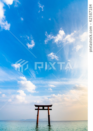 滋賀縣白石神社的大鳥居湖 62587184