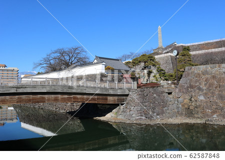 ■甲府城堡■舞鶴城公園■陽光■山梨縣■冬天 62587848