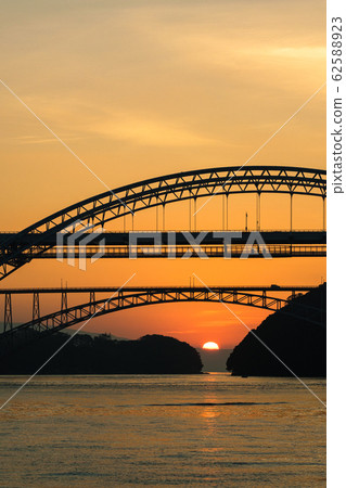 西海大橋的黎明 62588923