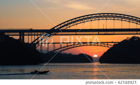 西海大橋的黎明 62588925