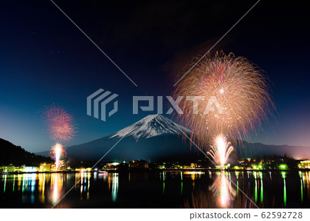 Mount Fuji, Starry Sky and Lake Kawaguchi 62592728