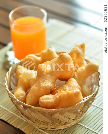 Phongko is the name of a kind of Chinese food. 62593651