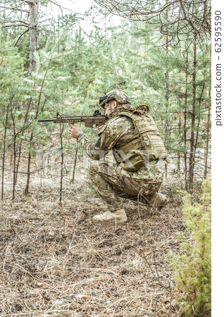 Handsome man in italian military uniform Handsome man in italian military uniform 62595590