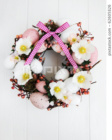 Easter holiday wreath Easter holiday wreath 62605826