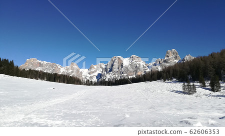 Dolomites view from Calaita lake, Italian 62606353